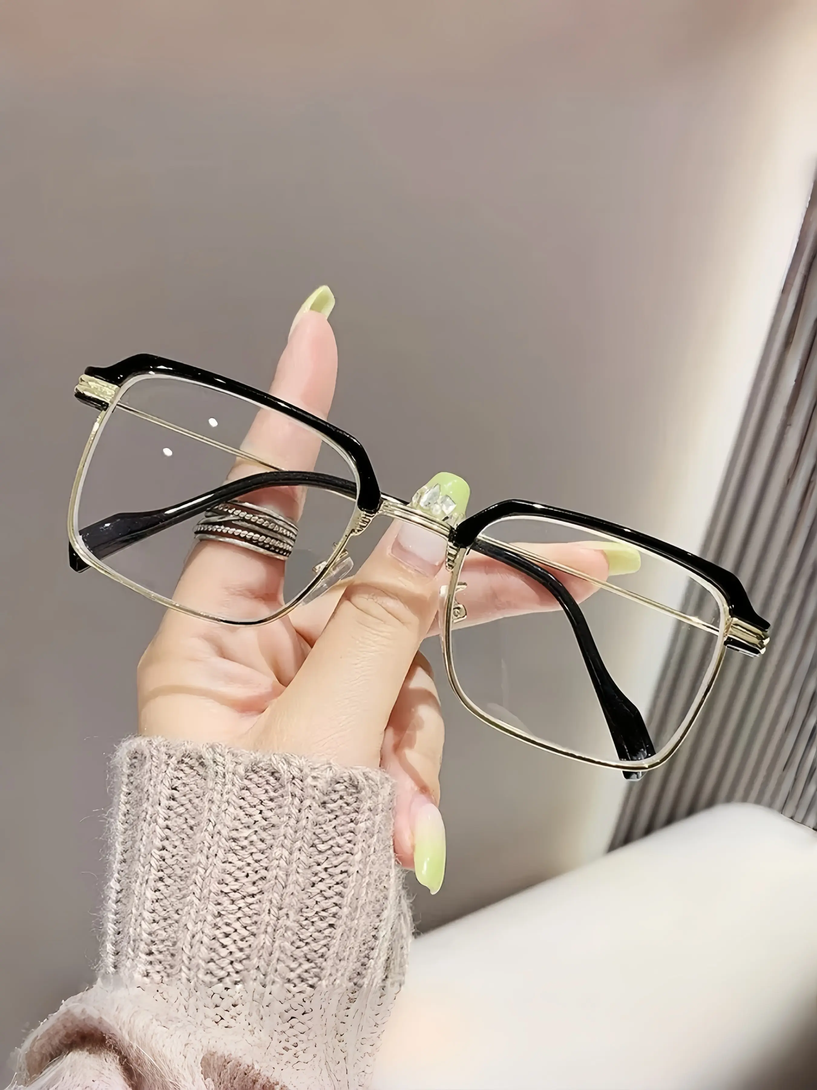 Unisex New Eyebrow Frame Simple Casual Fashion Stylish Trendy Square Frames High-Definition Photochromic Glasses, Stylish Eyewear, Suitable for Daily Use, Driving, Street Photography, Reading, Square Frame Eyeglasses
