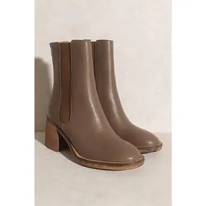Olivia Boot