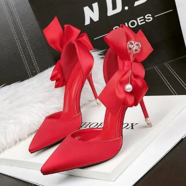 BowCharm Pointed Baotou High Heels