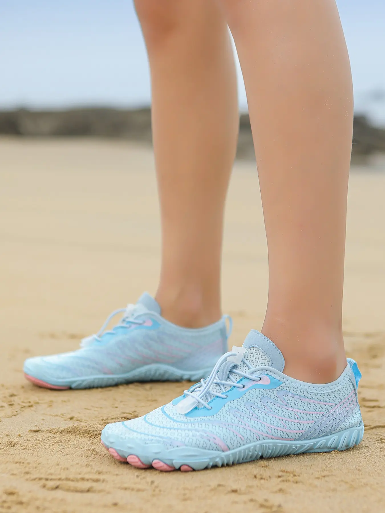 River tracing shoes, outdoor beach shoes, unisex, lightweight and breathable, non slip sole, water wading shoes, water aqua shoes, Water Footwear, suitable for beach, river tracing, fishing, swimming, drifting, rowing, etc