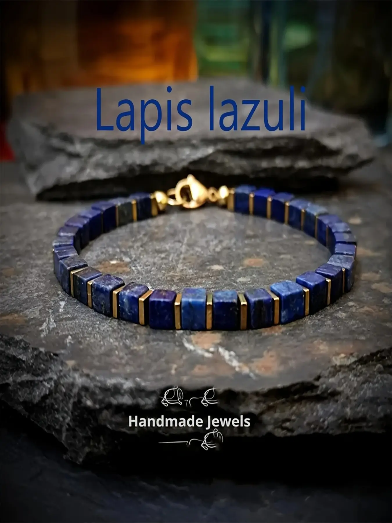 Square men's bracelet made of celestite, a symbol of elegance, style and strength. This highly personalized celestite bangle is ideal for gentlemen. It suits beach getaways and all daily occasions, making it a perfect natural stone bangle gift for men.