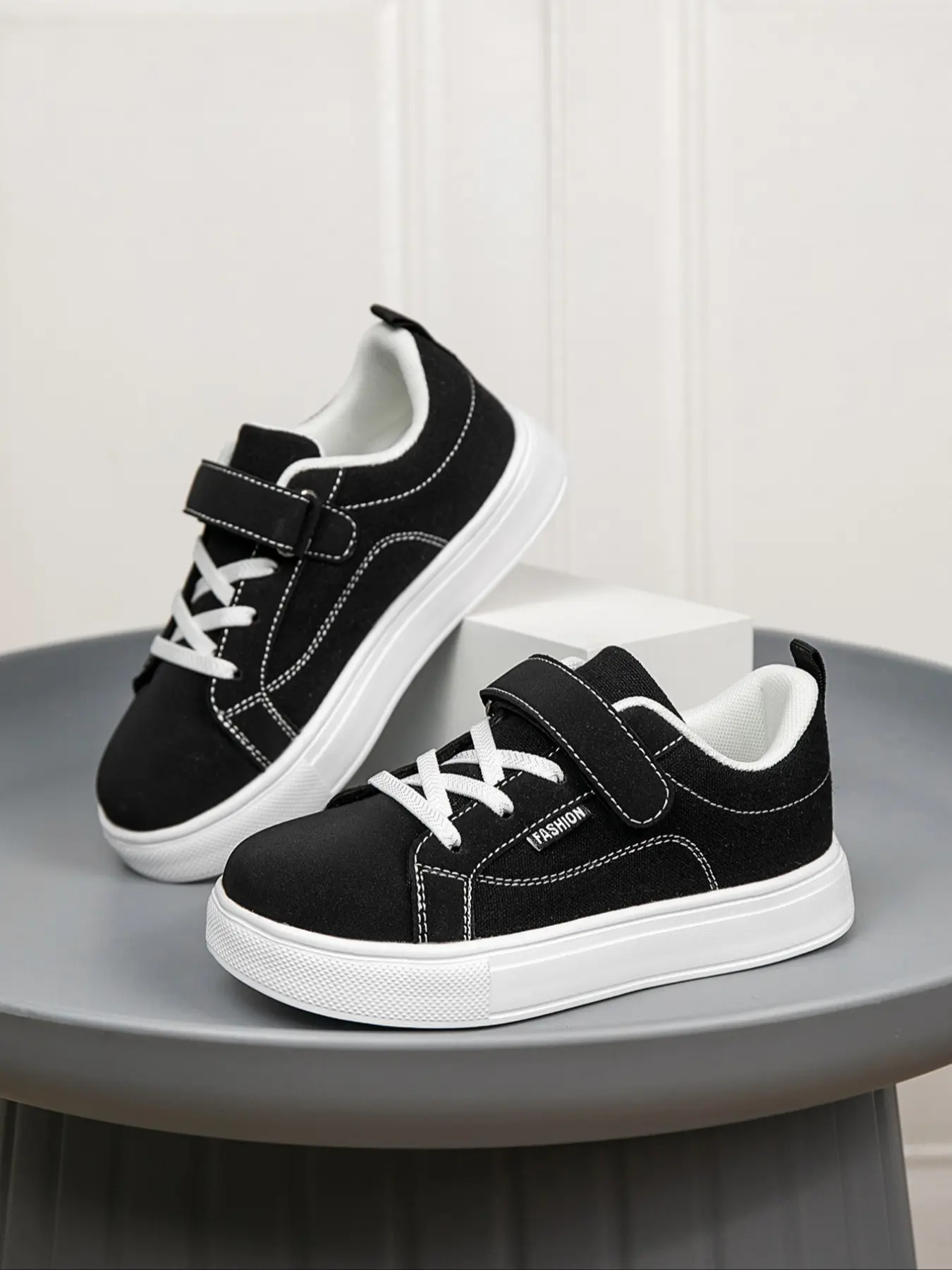 New School Season Letter Decor Casual Low Top Sports Shoes, Round Toe Nonslip Trainers, Fashionable Anti-Slip Comfortable Safety Fit, Boys and Girls Large Size, Casual Trendy Trainers