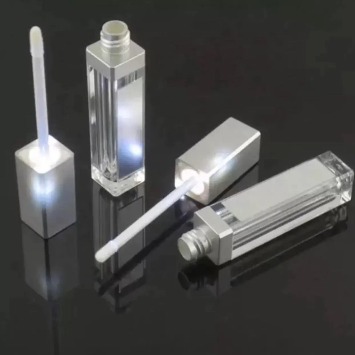 Lip Gloss with Light & Mirror on Lip Gloss Tube