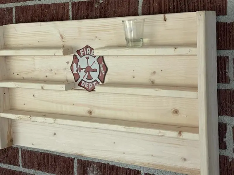 short glass holder