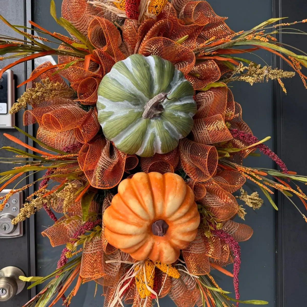 Swag Wreath/Centerpiece - Decorative Home Decor