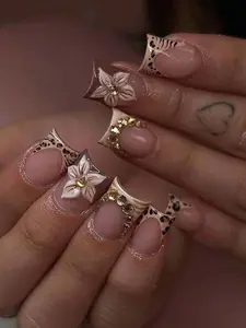 Women's 24pcs Stylish Acrylic Press On Nails Set - Short Square French, Embossed Leopard Print, Floral Rhinestone Decor, Reusable Artificial Tips, Includes 1pc Jelly Gel & 1pc Nail File, for Party, Daily Wear, Stylish Acrylic Nails