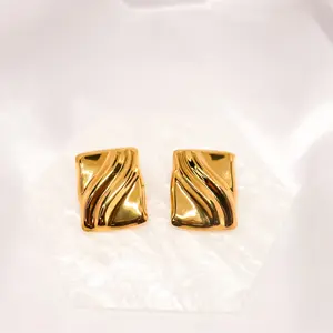 Vintage Wave Earrings Gold & Silver Rectangle Clip-On Jewelry for Women Stylish and Classic Design