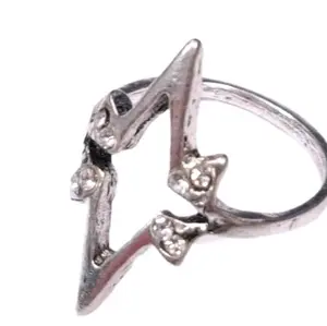 AStar is born! 925 silver ladies ring sz 7