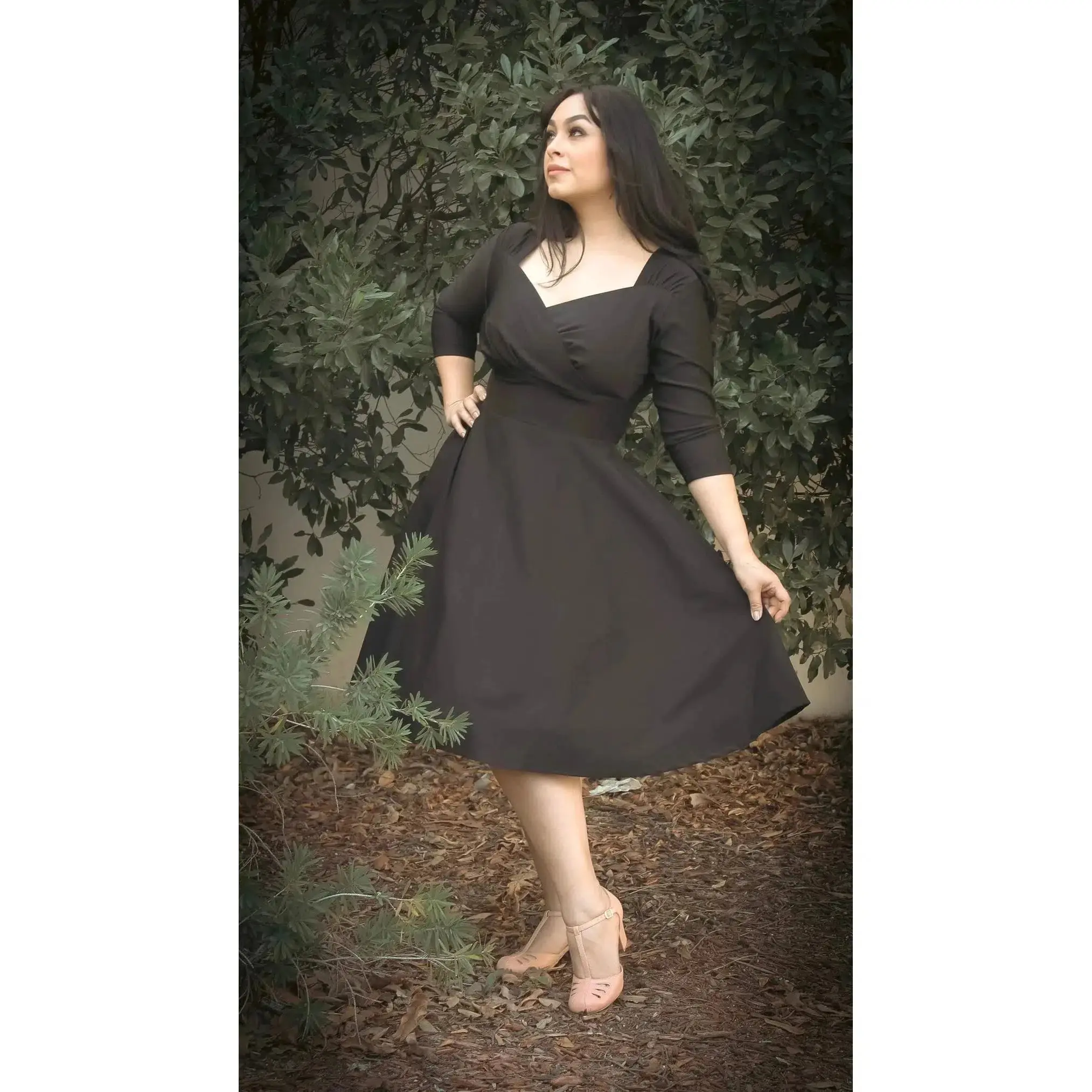 Women's 1940s Style Solid Black Fit-and-Flare Dress - 1-Piece Formal Cocktail Dress with Surplice Neckline, Surplice Front, Pockets, 3/4 Sleeves, Cinch Waist, Rayon-Nylon-Spandex Blend, Simple, Cold Wash