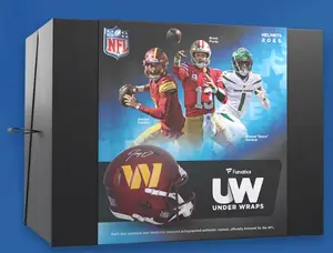 (8)PYT - FANATICS SIGNED HELMET