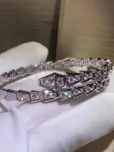 Elegant Snake-Shaped Rhinestone Bracelet for Women, High Quality Bracelet, High-End Luxury Round Simple Design, Fashionable Statement Jewelry, Accessories for Women