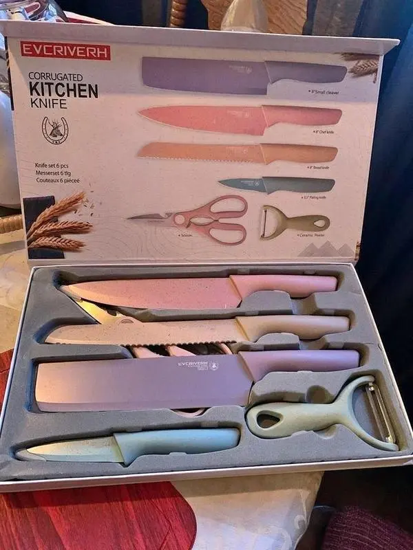 6 PCS Colorful Kitchen Knife Set Colored Knives Set with Non-Stick Coating Chef Boxed Knives Set for Cooking BBQ and RV