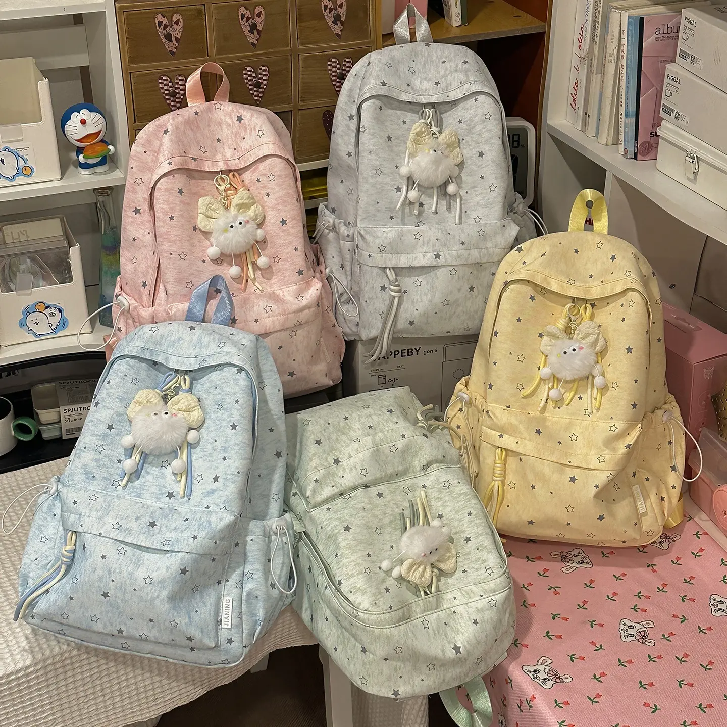 Stylish, high-quality backpack for girls—suitable for middle school, high school, and daily commuting, as well as for elementary students; features a spacious capacity and a unique, sophisticated design.