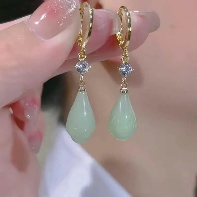 Women's 2024 New Chinese-Style Vintage Elegant Green Magnolia Flower-Shape Drop Earrings, Simple Delicate Versatile Female Costume Jewelry, HNAK94