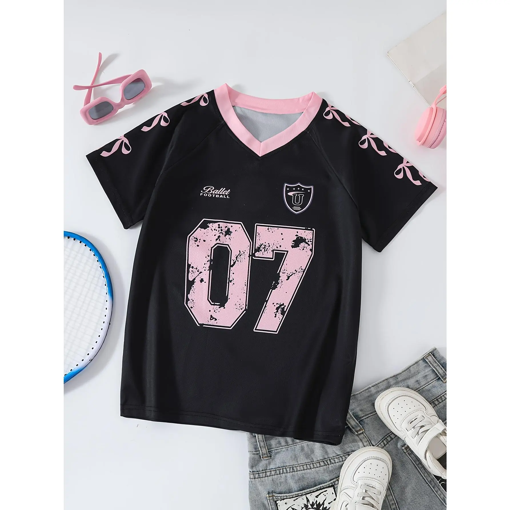 New2pcs Directional Development Teen Girls' V-Neck Short Sleeve T-Shirts - Pink & Black Contrast with Number 07 & Bow Accents, Loose Fit Casual Summer Tops, Breathable Knit Fabric, Machine Washable, Cute Shirts for Teens, Sports Friendly Attire, Bow Accen