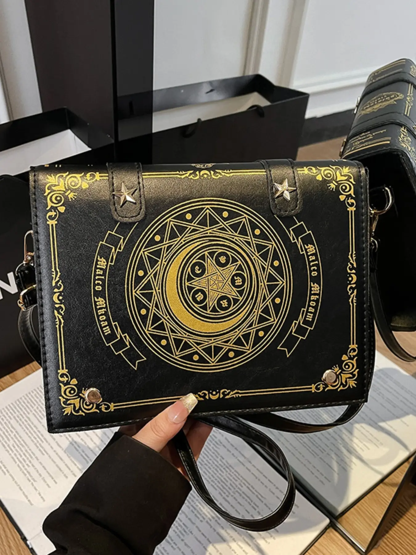 Christmas Multifunctional Crossbody Bag, Fashionable Bags, Fashionable Patterned Bag, Original Magic Book Design, Retro Single Shoulder Bag for Women, Commuter Small Square Bag, Versatile Shoulder Bags, Holiday Gift