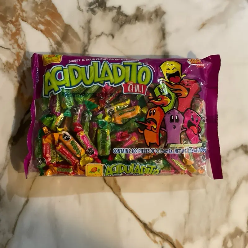Aciduladito sweet & sour chewy candy with chili de la Rosa