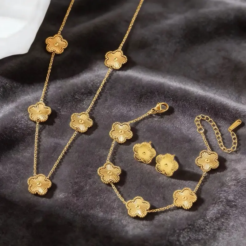 Golden Clover Costume Jewellery Set, Fashion Accessories Jewellery Gift Set for Meaningful Gifts