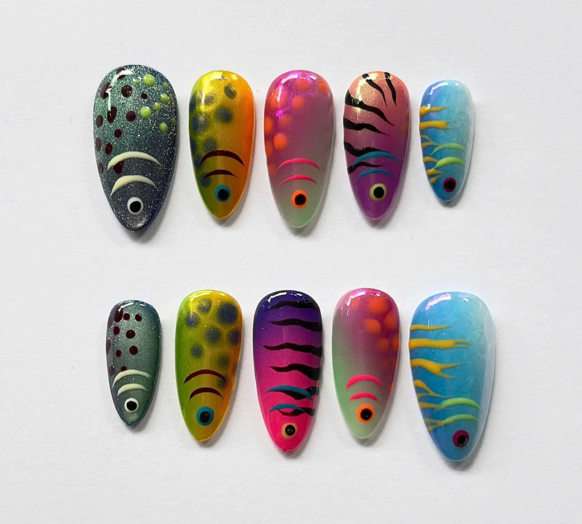 Colorful Fish Press On Nails, Ocean Summer Neon Glitter Medium Almond Nail Set