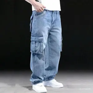 Men’s wide-leg cargo jeans, relaxed fit fashion menswear pants, cargo pants, pocket trousers, denim, baggy jeans, cargo pockets
