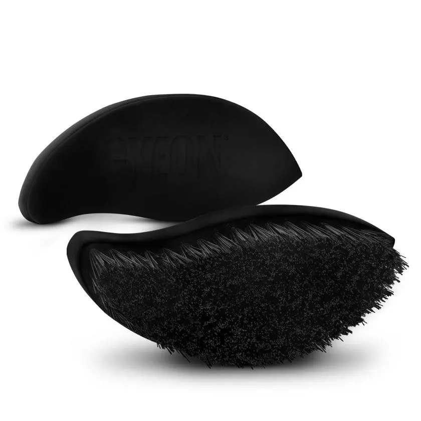 Gyeon Q2M Tire Brush | Deep Cleaning Control on Tyre and Rubber Sidewalls | Stiff Yet Gentle Synthetic Bristles | Chemical Resistant Ergonomic Handle for Strong Cleaners and Degreasers