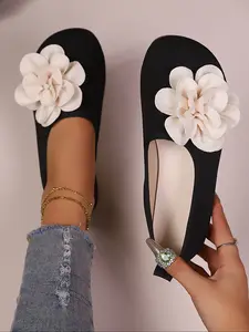 Women's Butterfly Flat Shoes, Lightweight Casual Summer Sneakers, Breathable Closed Toe Design, Fashionable All-Season Footwear, Slip On Flats, Shoes Flats