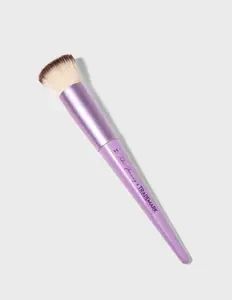 Trademark Beauty Foundation Brush #11, Synthetic Bristles, Wooden Handle, Dense Bristles, Flat Top Makeup Powder Blend Set Cosmetic