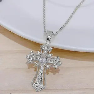 Fashion Cross Pendant Necklace for Women Men Light Luxury Simple Design All Match Jewelry Inlaid Synthetic Zirconia Copper Necklace Suitable for Party Banquet Daily Wear