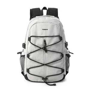One-size-fits-all backpack made of nylon fabric with letter print and zipper