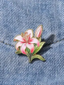 Art Lily Enamel Pin fashion Flowers Decorative Brooches Ornaments Lapel Bag Badges Jewelry Gifts Jewellery Durable Metal Pins Clip