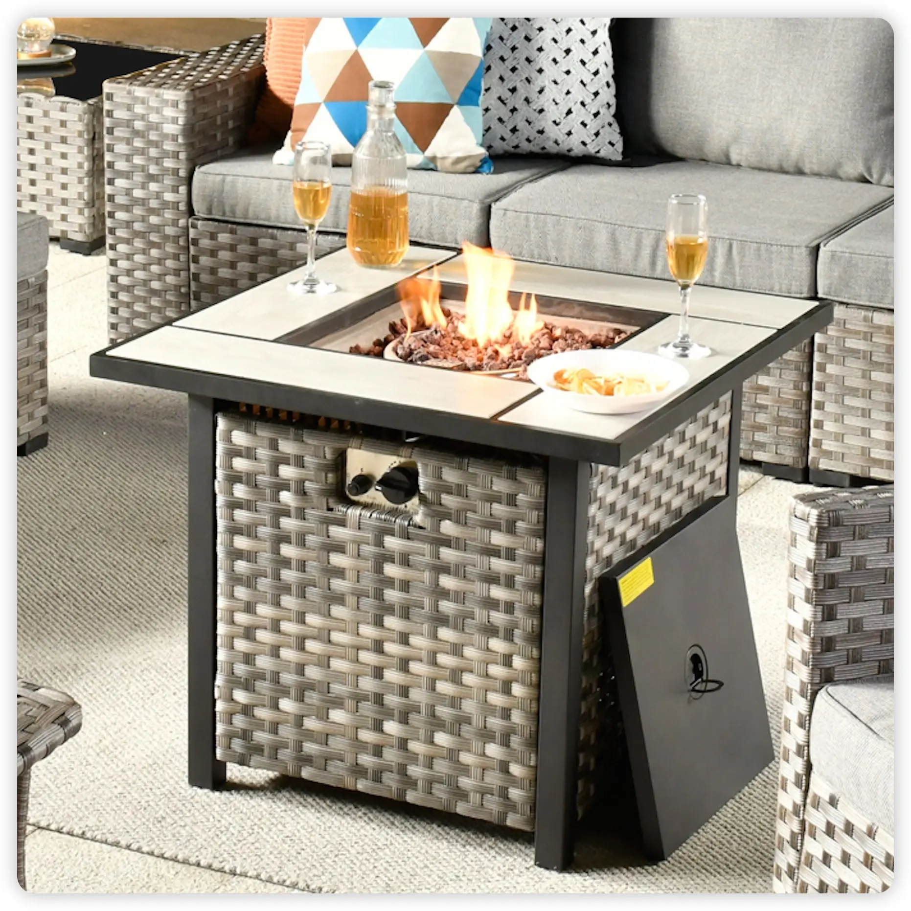 30" Light Grey Wicker B