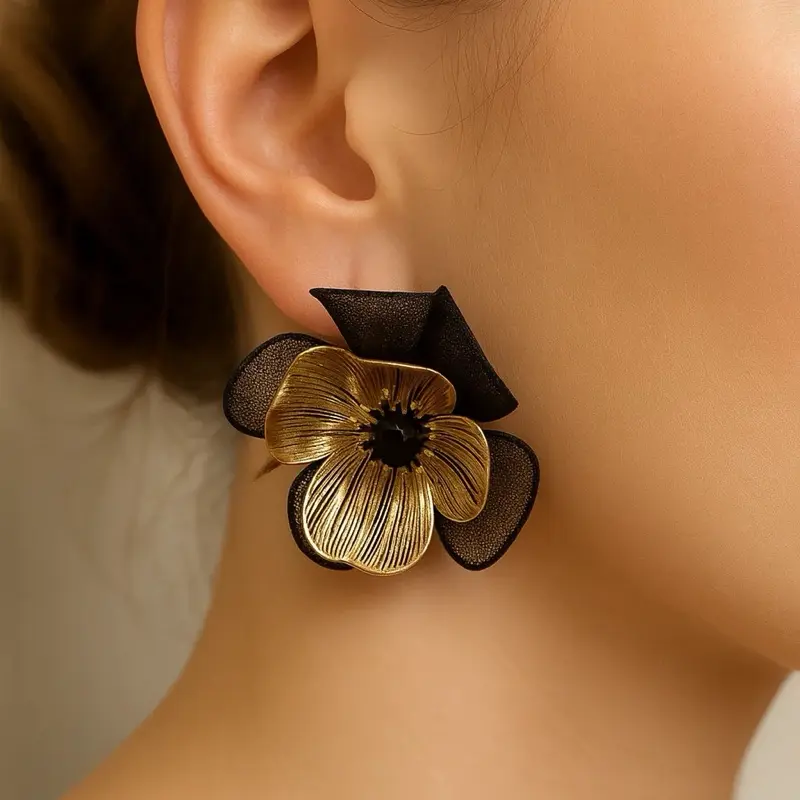 Bloom statement earrings Bloom statement earrings