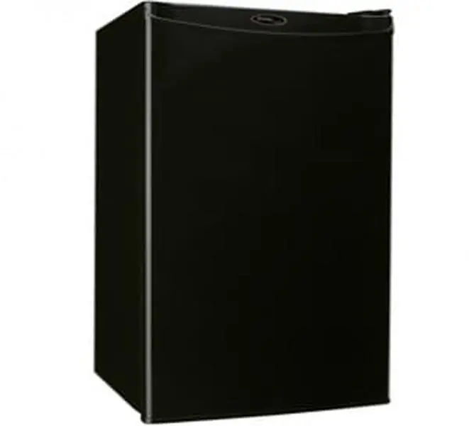 Danby Counter High All-Refrigerator - 4.4 CuFt (126 L), Auto Cycle Defrost, Energy Star, Reversible, 1-0.5 Width, 2 Full Width Shelves