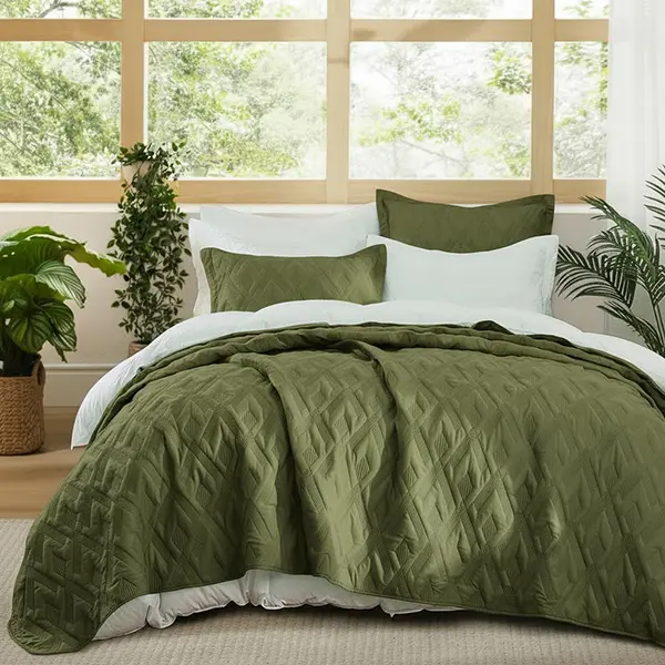 Wenxin Polyester Quilt Set - Set of 3 Lightweight All-Season Coverlet Bedspread with Quilted Solid Diamond Pillow Shams (Sage Green, Grey, Beige; Twin, Queen, King)