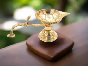 Brass Single Aarati Diya - Sacred Ritual Lamp for Devotional Offerings