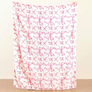 Pink bow cushion blanket - A flannel blanket suitable for girls and women, suitable for bedrooms, sofas, chairs, college-style bedrooms or as a gift item of Cockett's fashionable decorative blanket, a cute pink bow decorated blanket