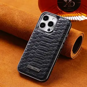 Fashionable Crocodile-Pattern Phone Case, Shockproof Phone Protective Cover, Phone Protector, Phone Accessory Compatible with iPhone 16 15 14 13 12 Pro Max, Casing