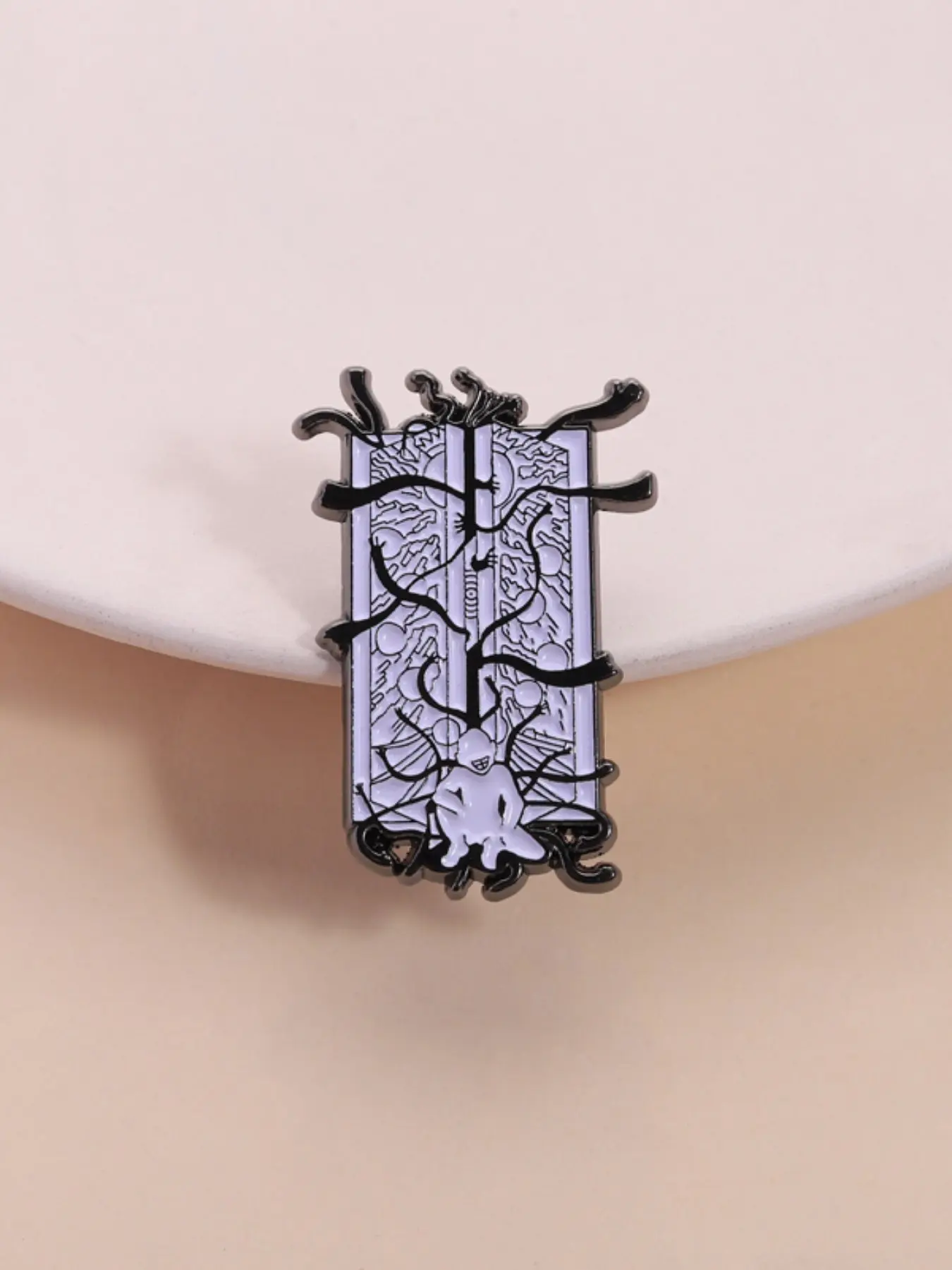 Dark Fantasy Enamel Pin Clip, Durable Metal Pins, Twisted Human Form Illustration, Anime Design, Vintage, Collectible Pins, Fashion Accessory, Suitable for Dark Anime Lovers & Fantasy Collectors, Enamel Lapel Pins