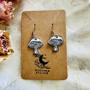 Tiny mushroom dangle shrink plastic earrings - cottagecore & goblincore inspired