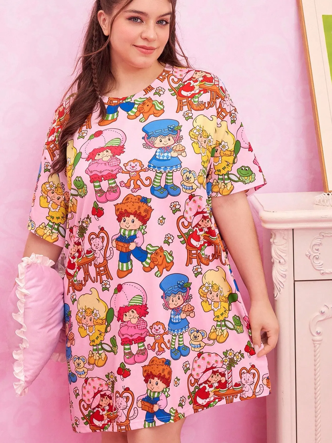 Women's Plus Size Round Neck Strawberry Shortcake Graphic Kawaii Night Wear Sleep Dress - Cute Casual Nightshirt