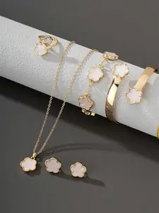 Four-leaf Clover Design Jewelry Set, Fashion Necklace Pendants & Bracelet & Ring & Stud Earrings, Elegant Trendy Fashionable Jewelry Set for Women