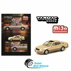 Tarmac Works 1:64 Lexus LS400 – Champagne Beige Metallic