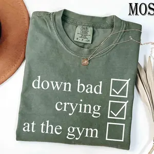 Men's "Down Bad Crying at the Gym" Graphic Tee, Funny Streetwear Cotton T-Shirt, Round Neck Casual Pump Cover