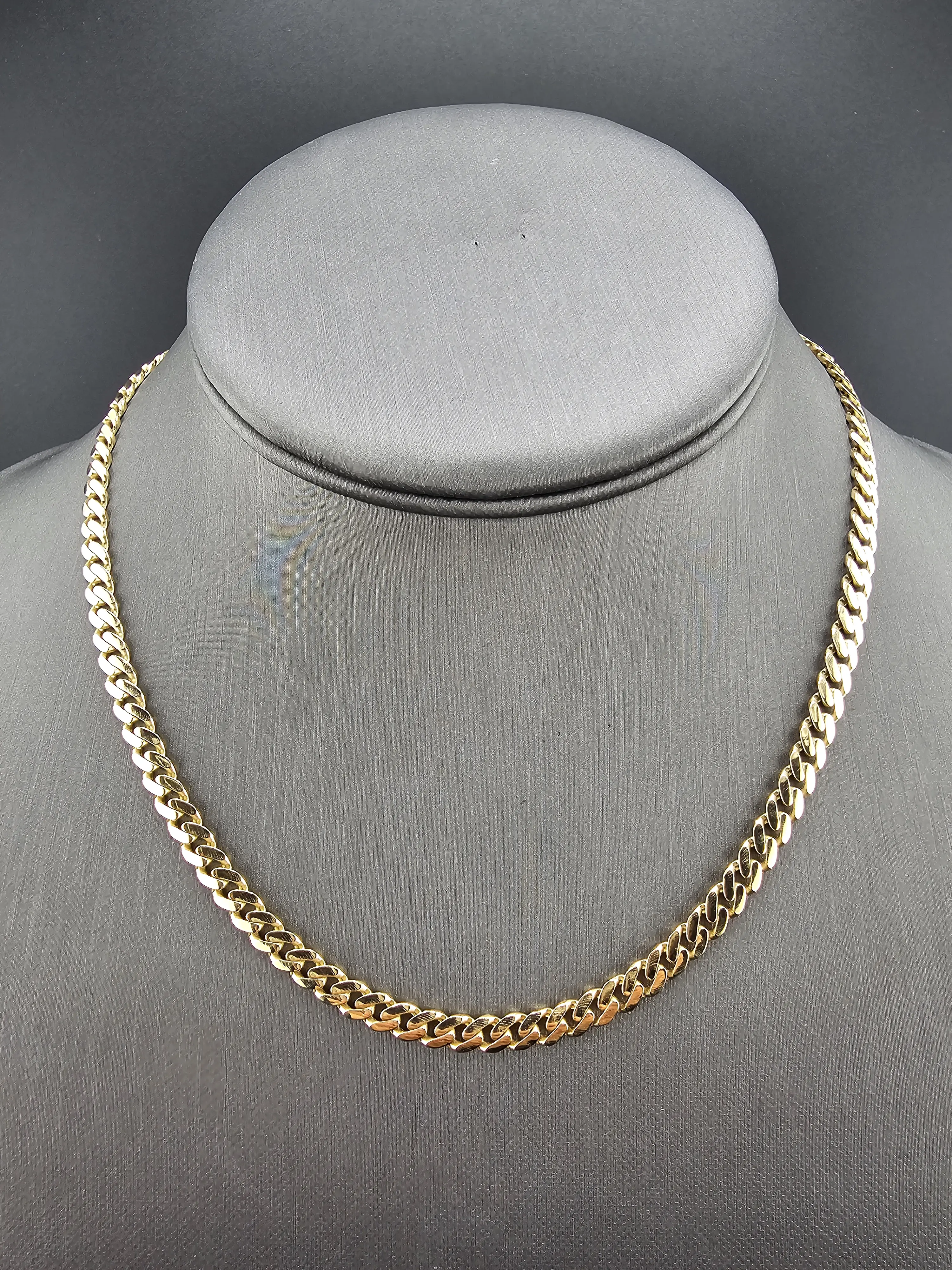 14K Gold Chain - Fancy Chain 16" Length Timeless Accessory for Any Occasion Luxurious Look Versatile for Casual to Formal Styles