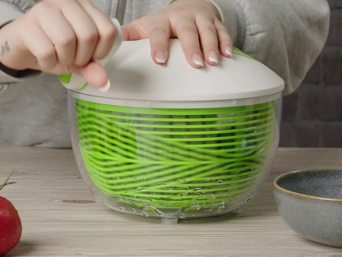 Kuhn Rikon Large Salad Spinner with Brake Button, Colander and Serving Bowl