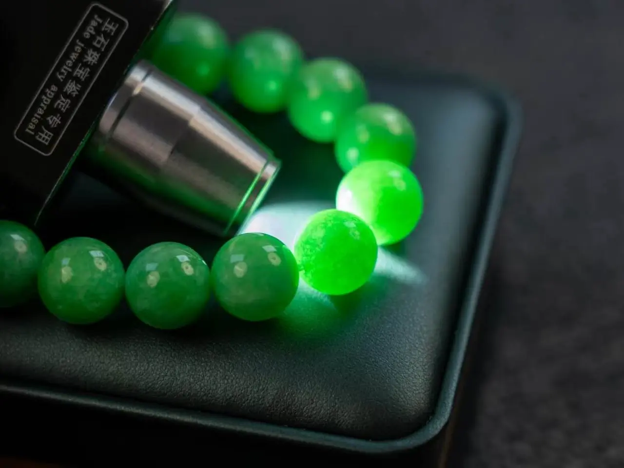 Men’s A.High Ice Royal Green Glossy Round Bead Bracelet - Elaborate Craftsmanship, Elegant Versatile Beautiful Bracelets - Rare Stone Collectible Cultural Item