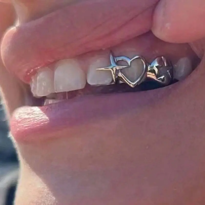 Polished Silver Metal-Coated Double Hearts Grillz - Unisex Romantic Grill Look Heart Artificial Gemstone Clothes Accessories for Adults, Female Daily Wear Gift