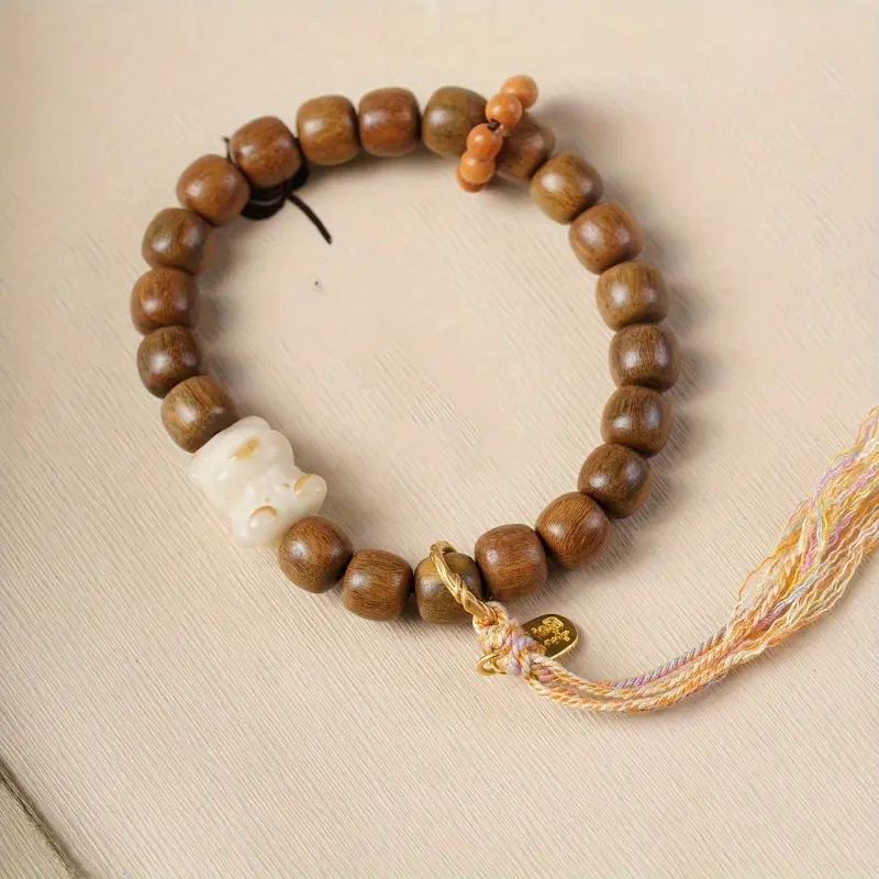 Elegant Wood Beads Bracelet for Women, Retro Vintage Green Sandalwood Jewelry with Bear Charm, Gift-Ready Daily Wrist Candy, Bangle, Natural Wood
