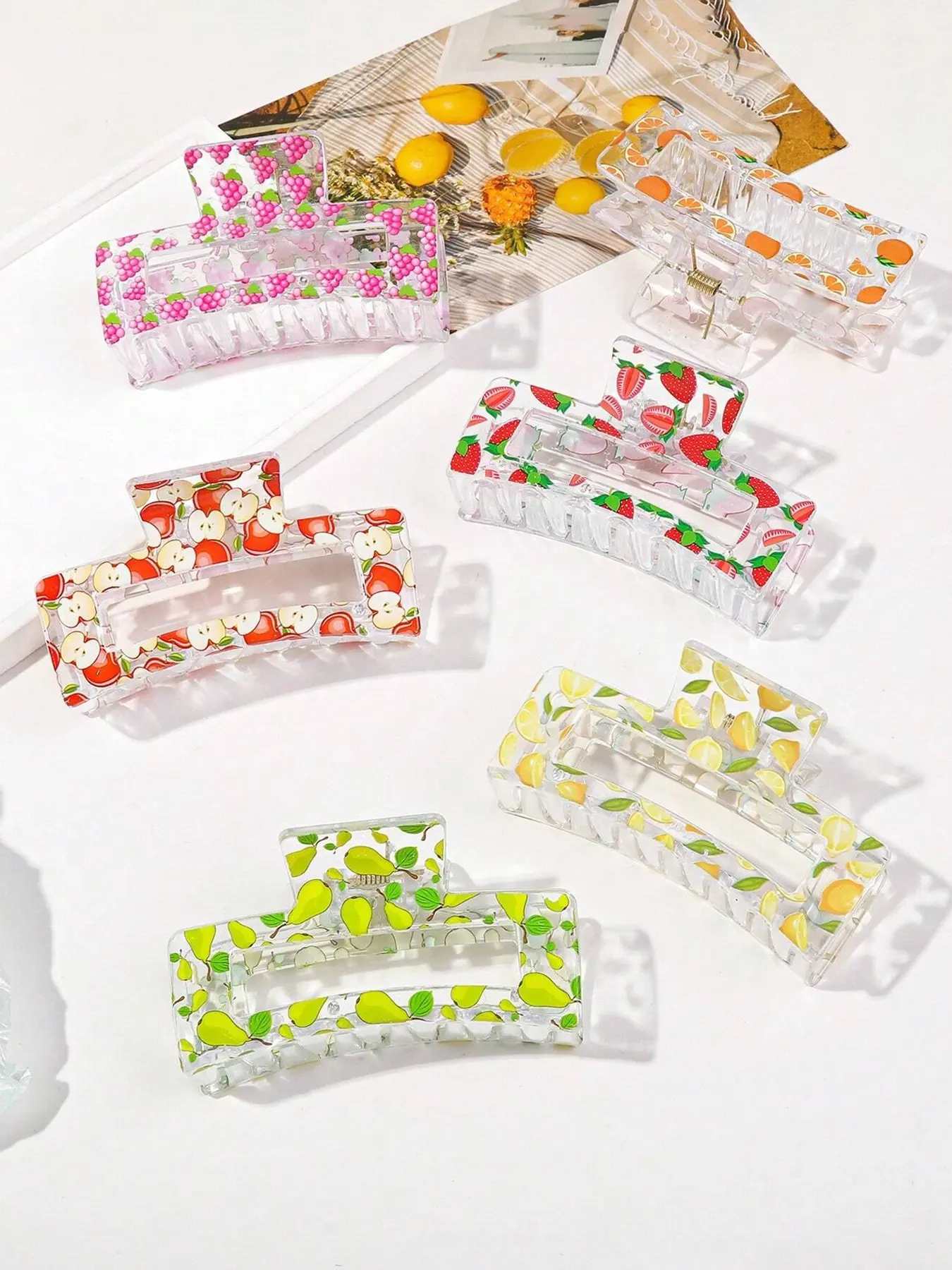 Ladies' sweet fruit hair claws, Hair clips, super cute clips, cute strawberries, apples, spring and summer fresh hair accessories, suitable for vacation, beach travel, dating, campus, office, party, music festival, daily leisure hair accessories