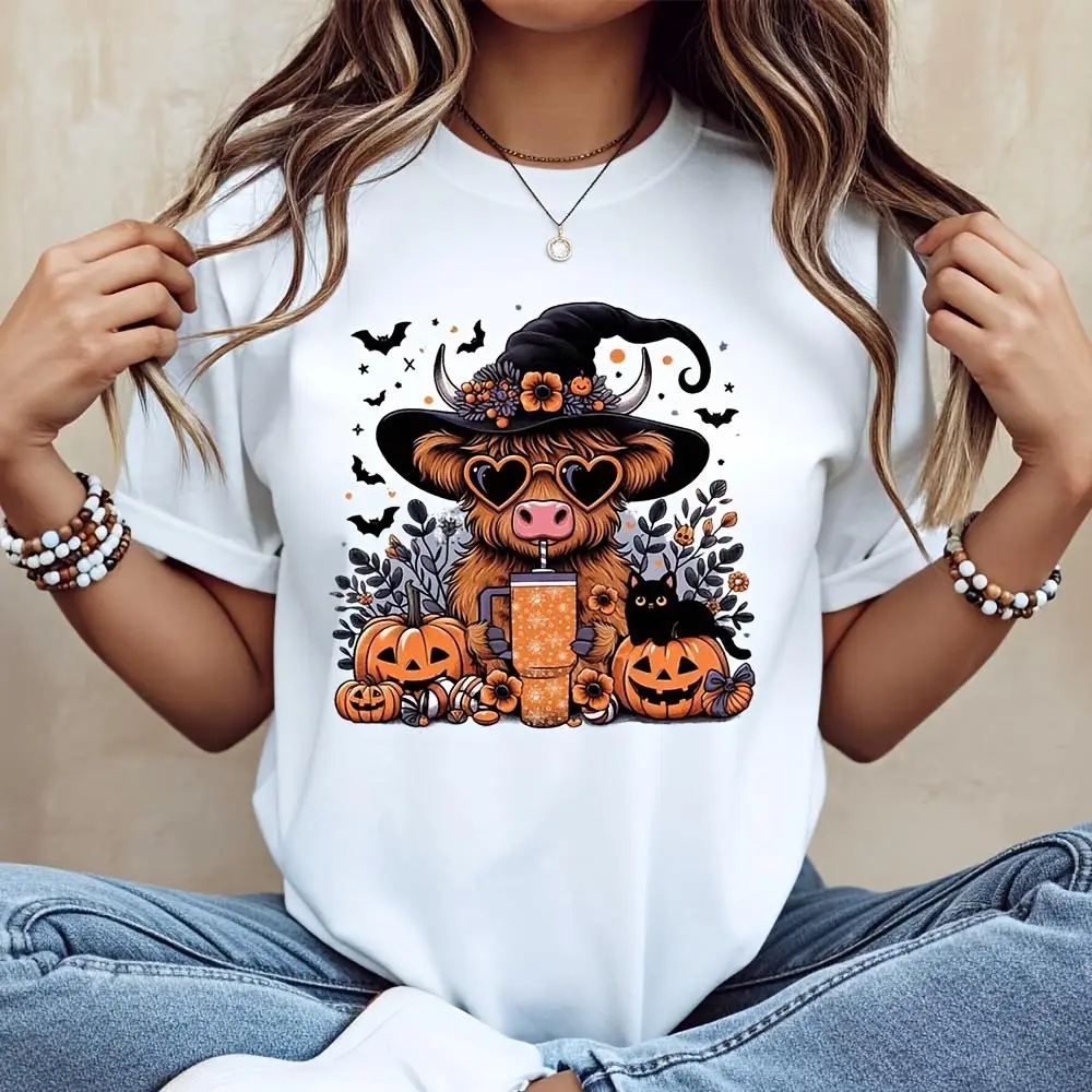 Cute Highland Cow Witch Hat Pumpkin Halloween Graphic T-Shirt, Funny Autumn Festival Top For Party Cosplay Casual Wear